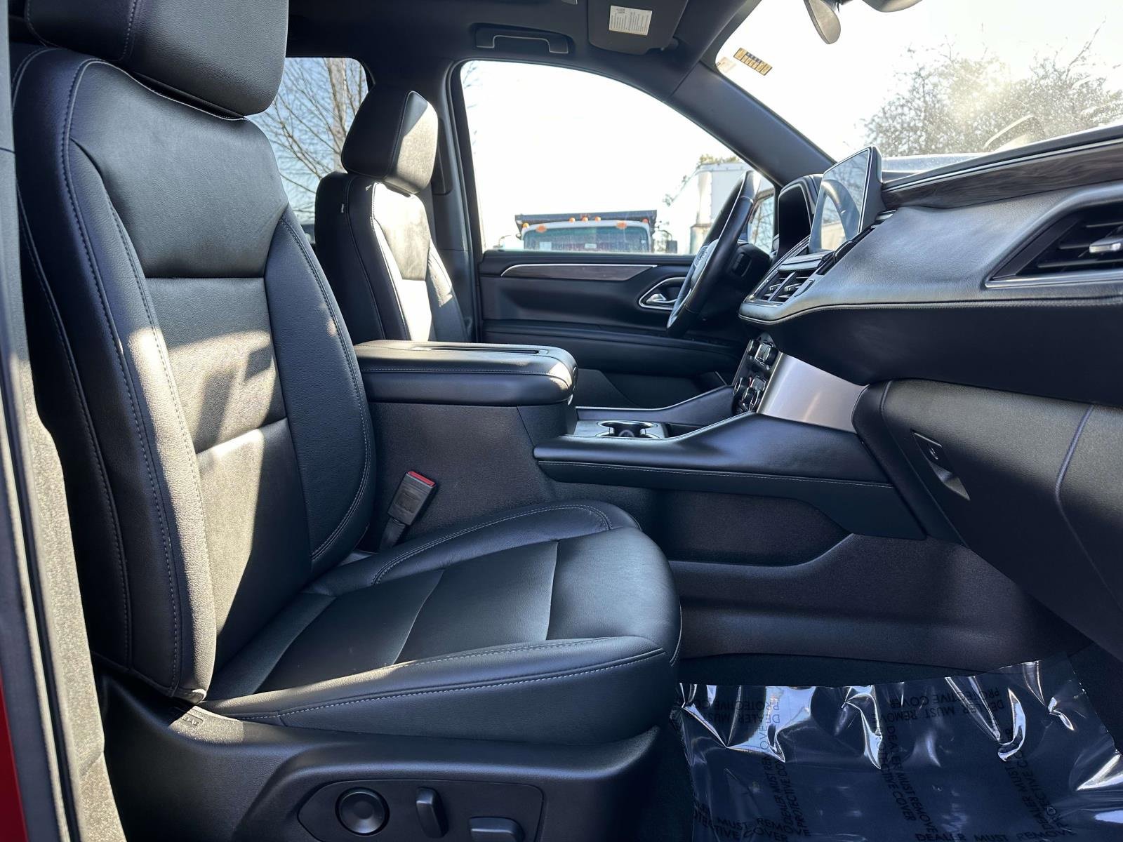 Used 2021 Chevrolet Tahoe Z71 w/ Z71 Off-Road Package image 26