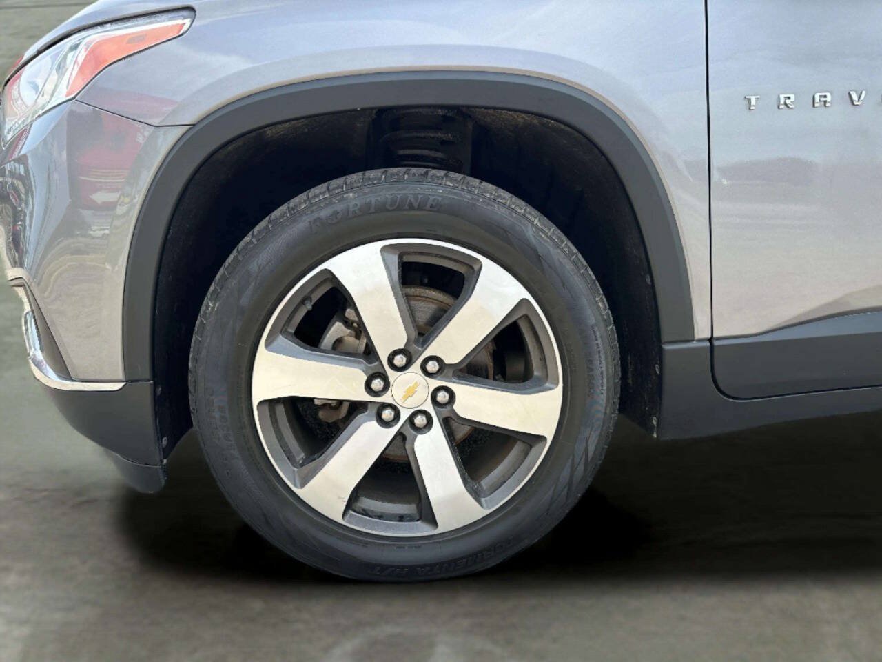 Used 2019 Chevrolet Traverse LT w/ LT Premium Package FWD image 38