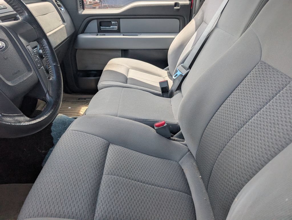 Used 2013 Ford F150 XLT w/ Mid Equipment Group AWD/4WD image 8