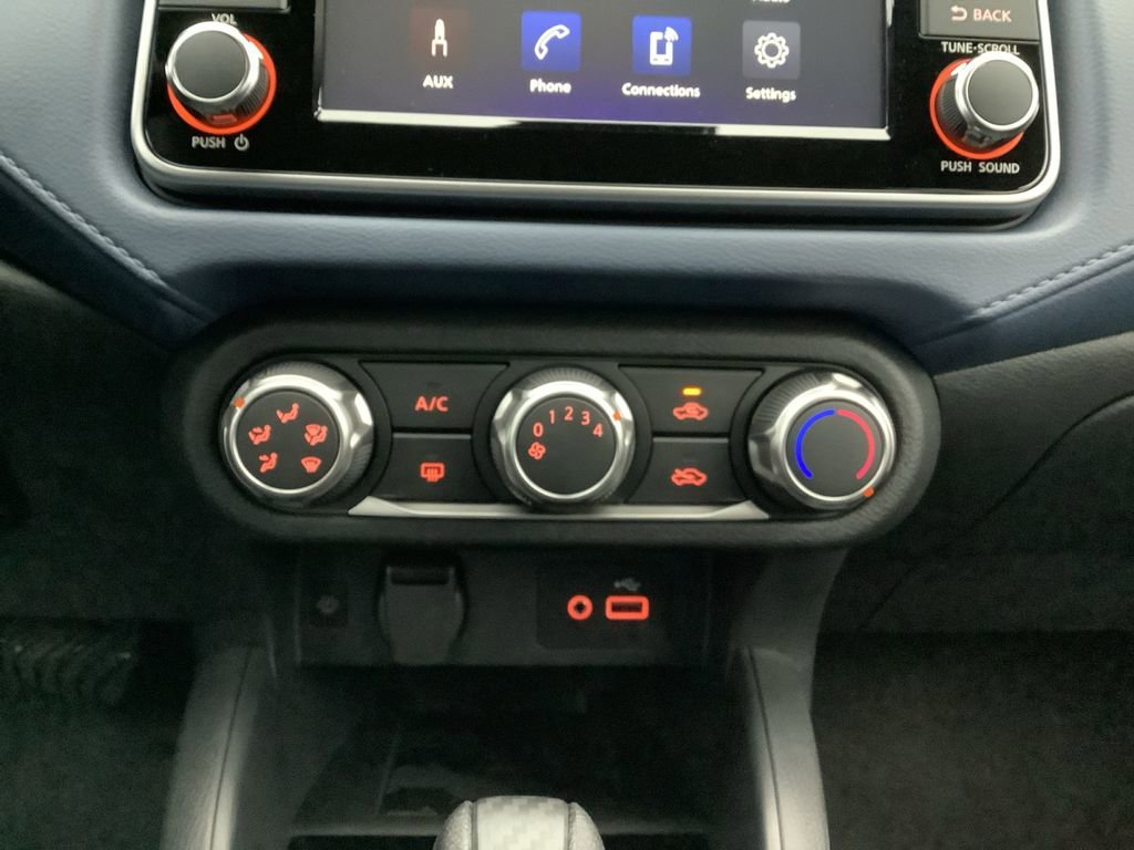 Used 2025 Nissan Versa SV w/ Trunk Package image 22