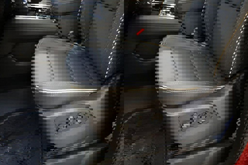 New 2026 Chevrolet Suburban Premier w/ Sun And Tow Package image 35