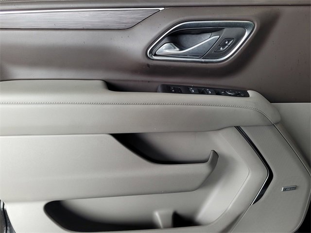 Used 2024 Chevrolet Suburban LT image 19