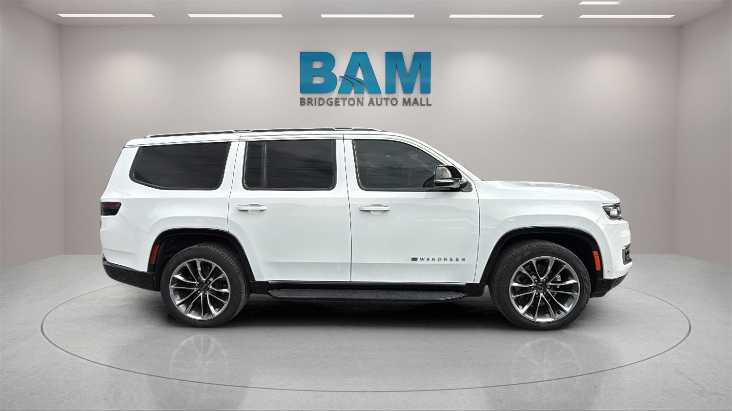 Used 2024 Jeep Wagoneer Series II w/ Premium Group I image 11