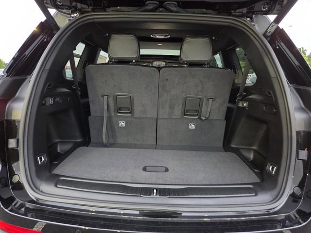 New 2025 Jeep Grand Cherokee L Limited w/ Black Appearance Package RWD image 27