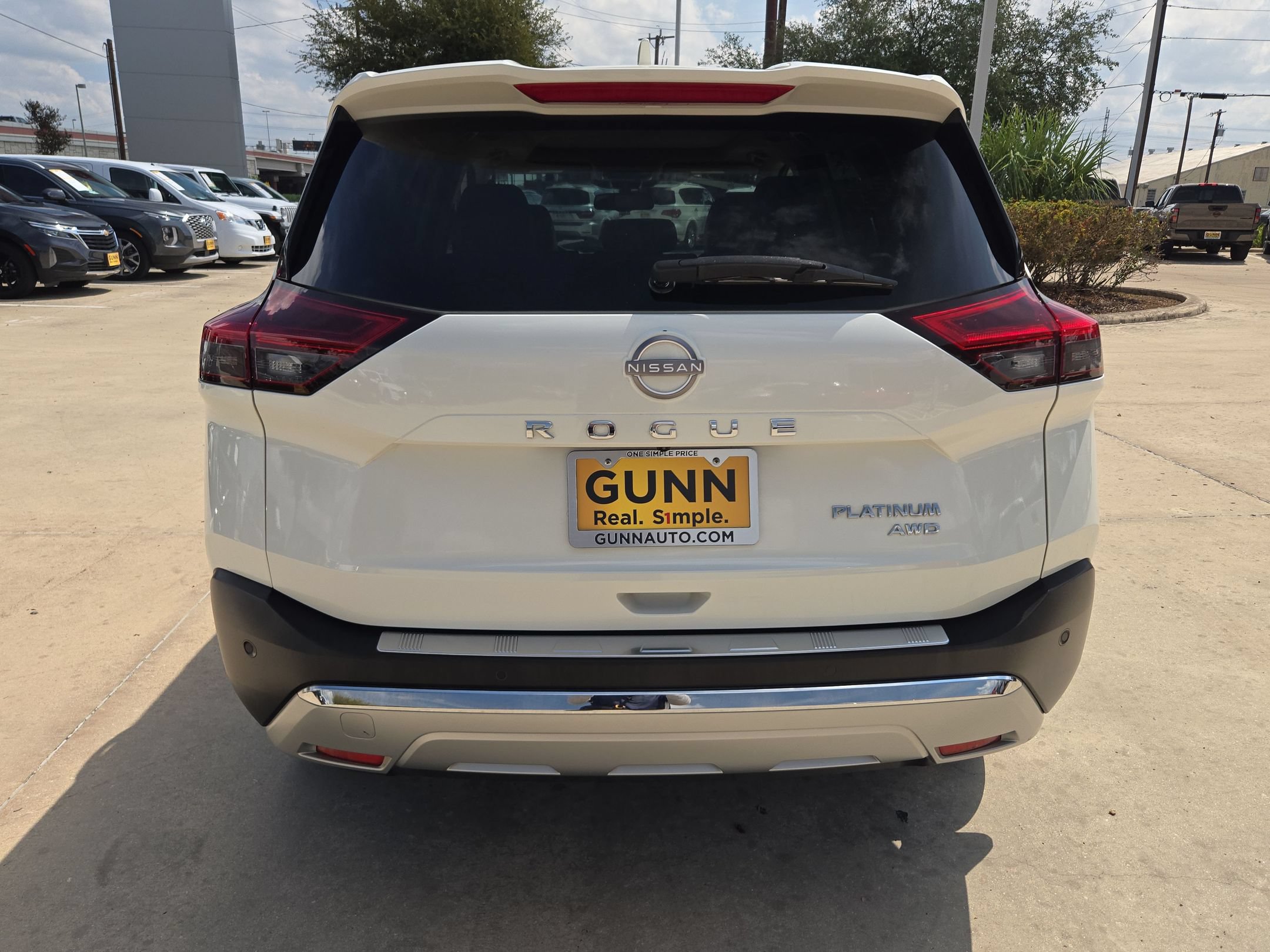 Certified 2023 Nissan Rogue Platinum AWD/4WD image 4