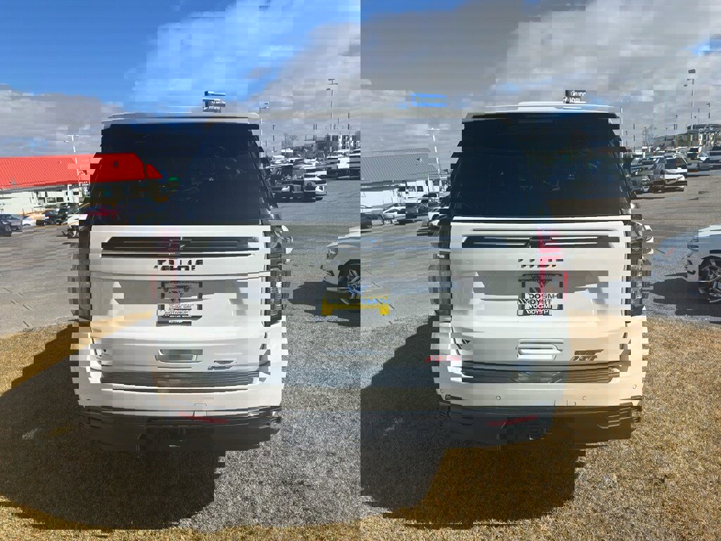 Used 2021 Chevrolet Tahoe RST image 4