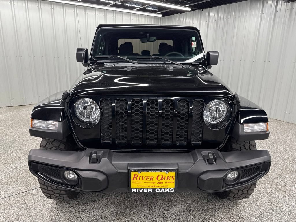 Used 2023 Jeep Gladiator Sport AWD/4WD image 2