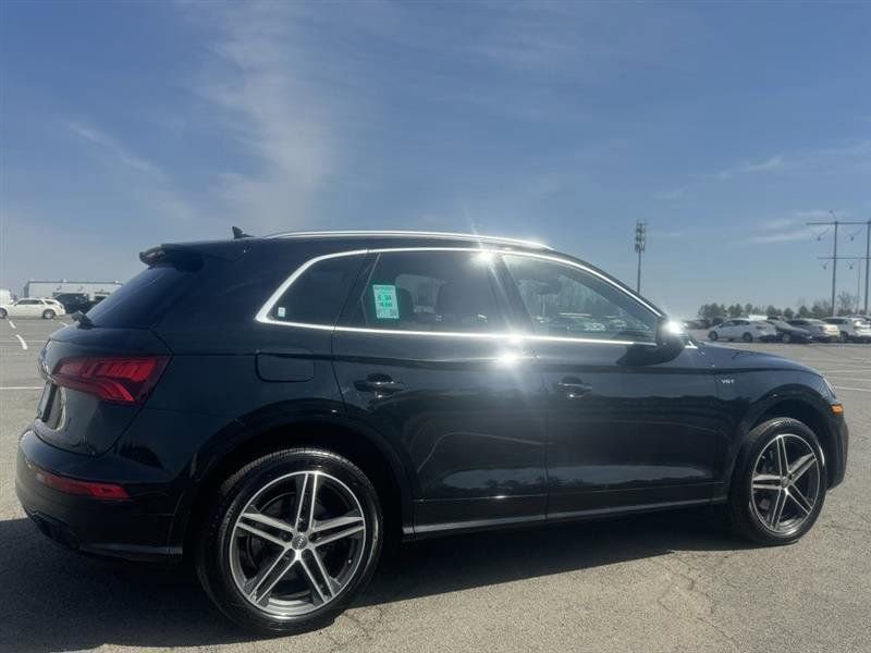 Used 2018 Audi SQ5 Premium Plus w/ Navigation Package image 5