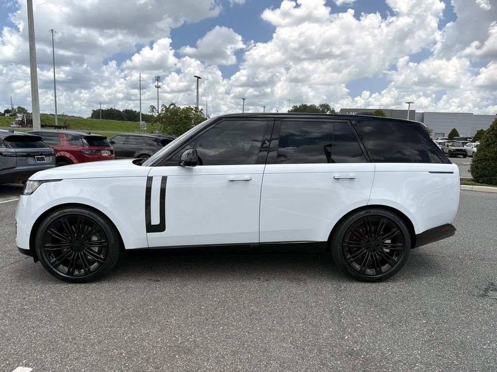 New 2026 Land Rover Range Rover SE AWD/4WD image 2