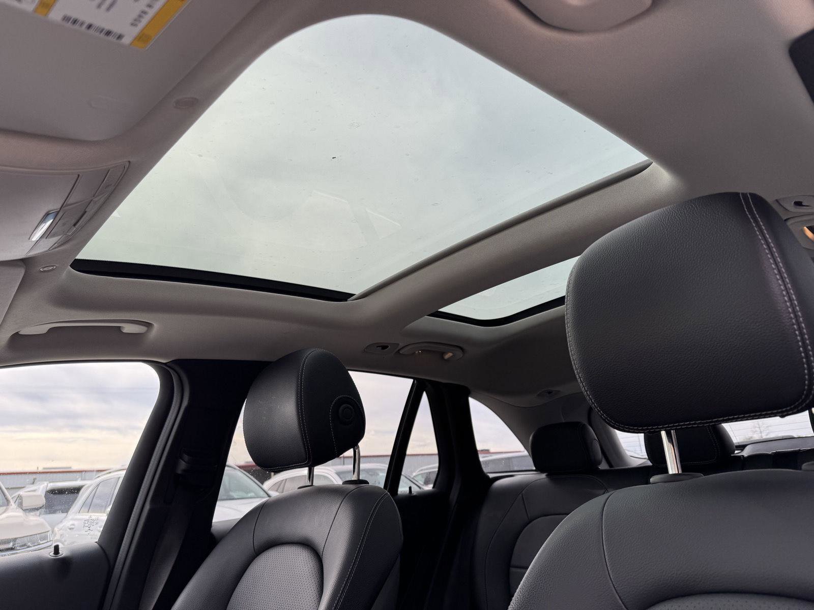 Certified 2022 Mercedes-Benz GLC 300 image 15