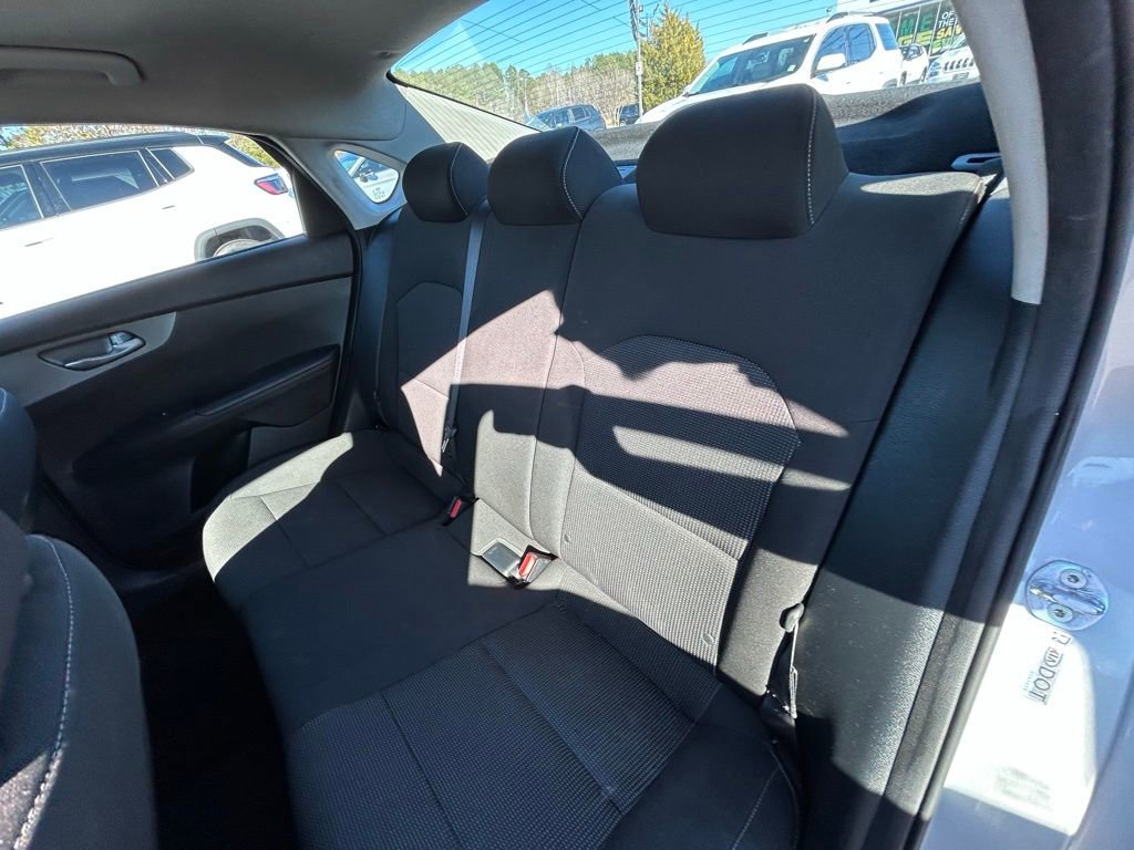 Used 2019 Kia Forte LXS image 17