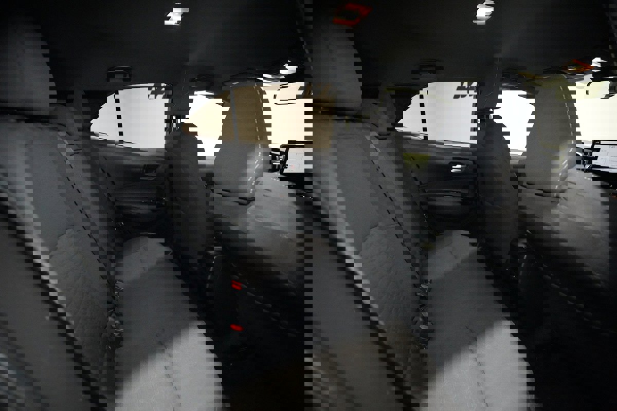 Used 2019 Toyota Corolla SE image 13