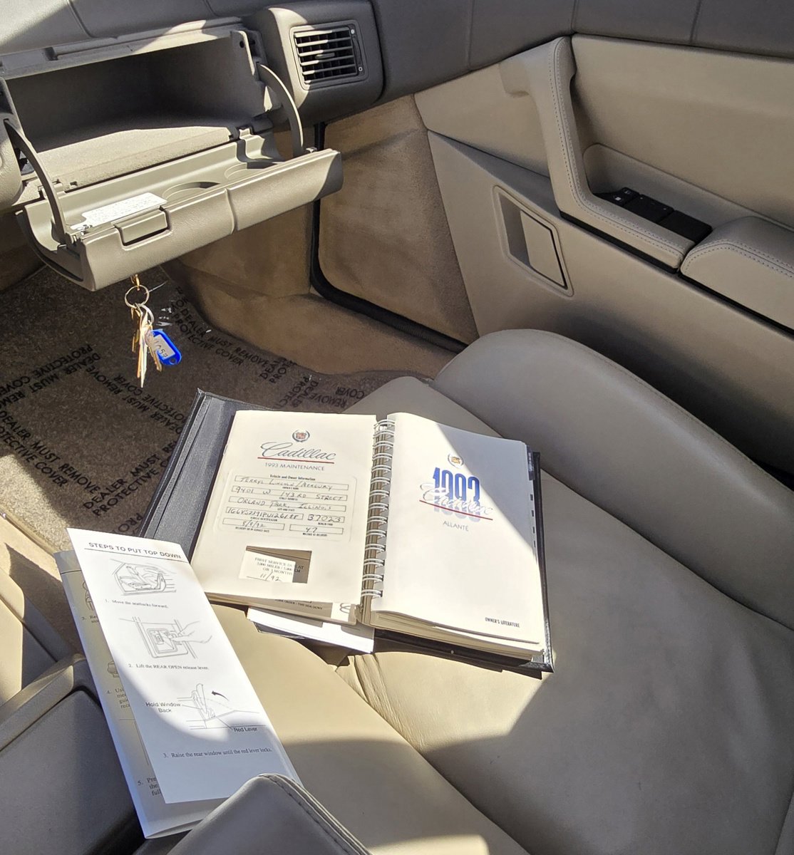 Used 1993 Cadillac Allante image 54