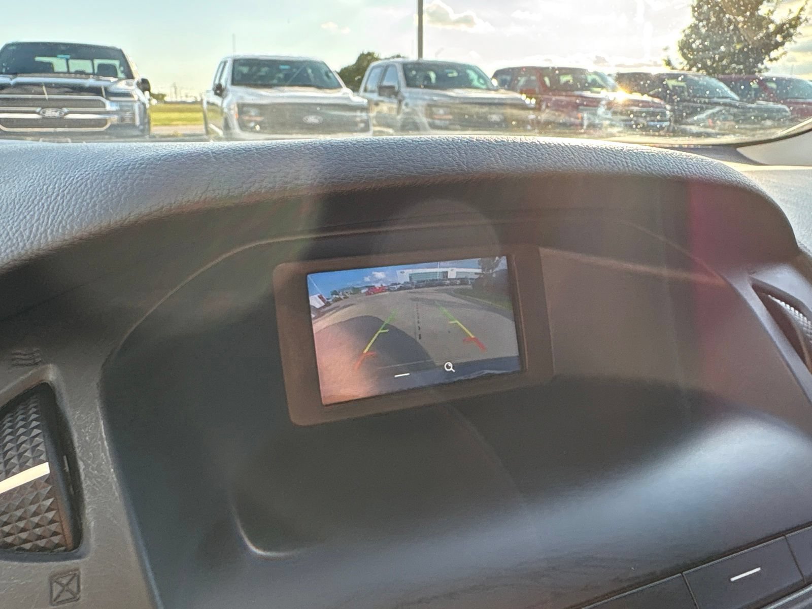 Used 2018 Ford Focus SE FWD image 22