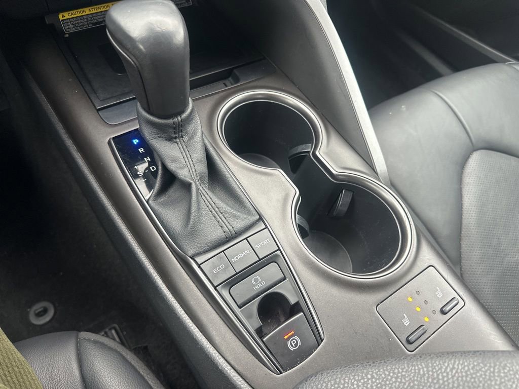 Used 2021 Toyota Camry XSE image 26