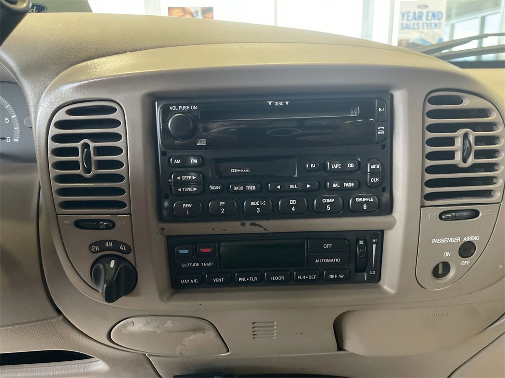 Used 2003 Ford F150 Lariat image 17