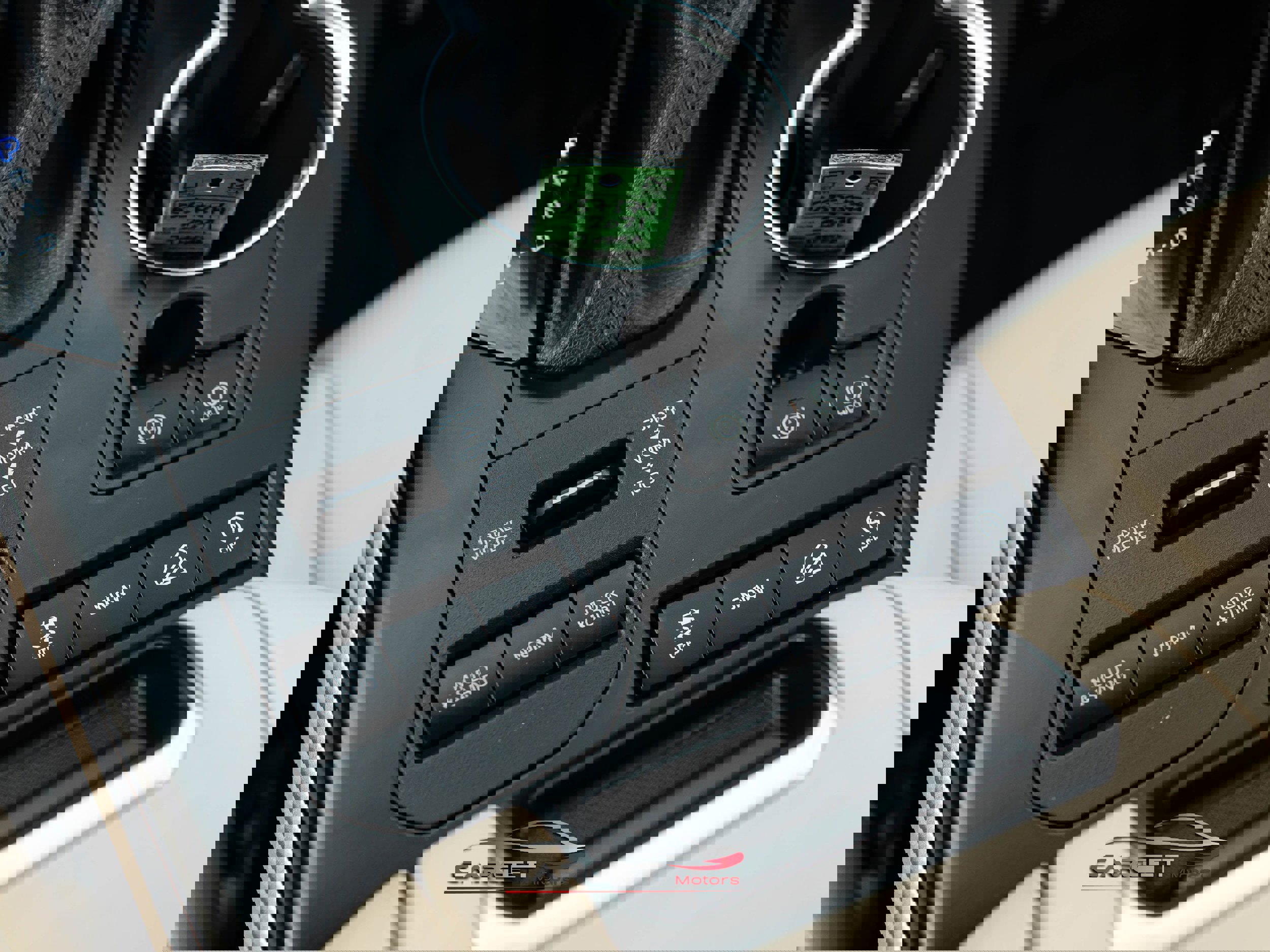 Used 2021 Toyota Highlander XLE image 38