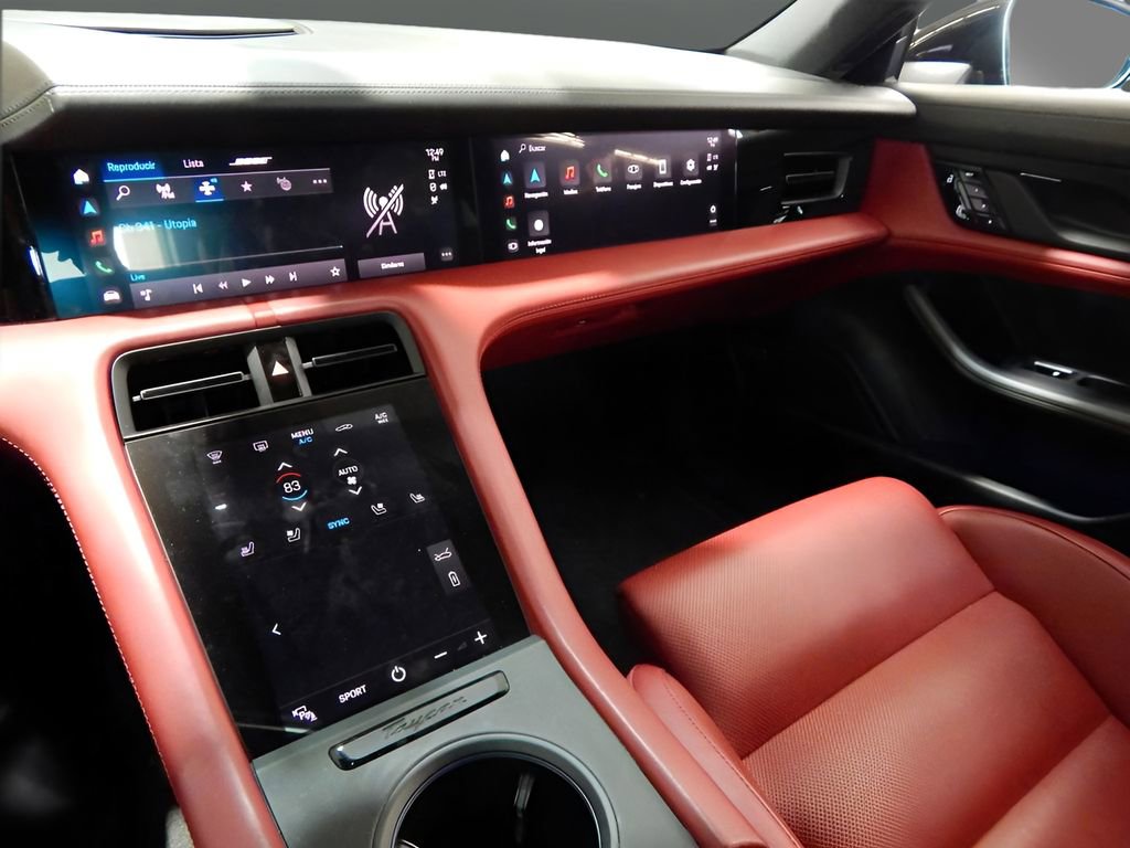 Used 2020 Porsche Taycan 4S image 24