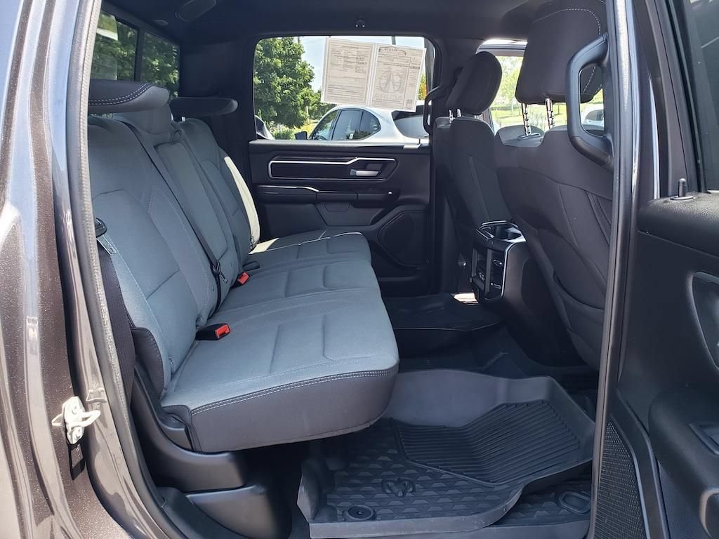 Used 2024 RAM 1500 Big Horn AWD/4WD image 34