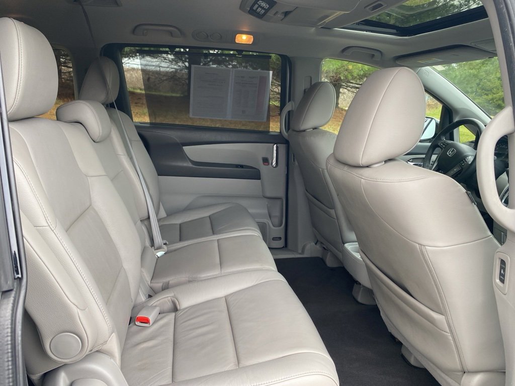 Used 2015 Honda Odyssey Touring image 14