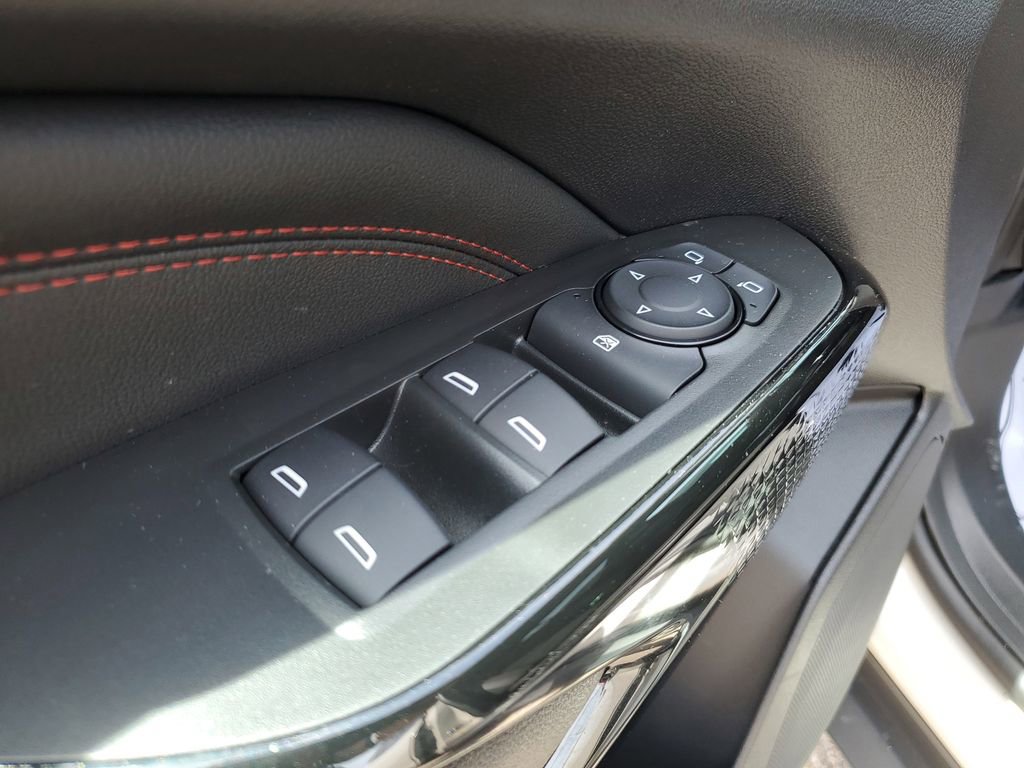 Used 2026 Chevrolet Trax RS w/ Driver Confidence Package FWD image 24