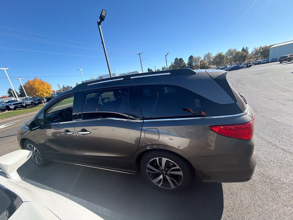 Used 2018 Honda Odyssey Elite image 6