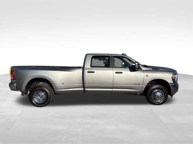 Used 2024 RAM 3500 Big Horn image 8