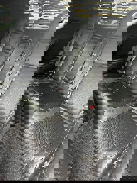 Used 2015 Dodge Challenger SXT Plus image 15