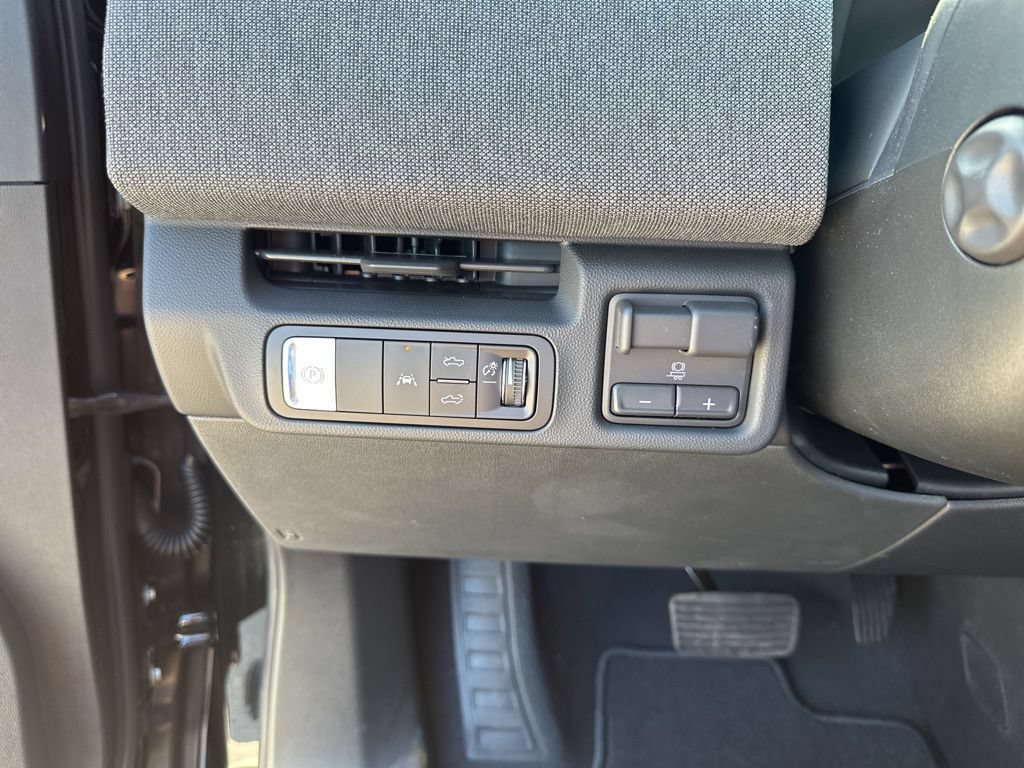 New 2026 GMC Sierra EV Elevation w/ Premium Package AWD/4WD image 28