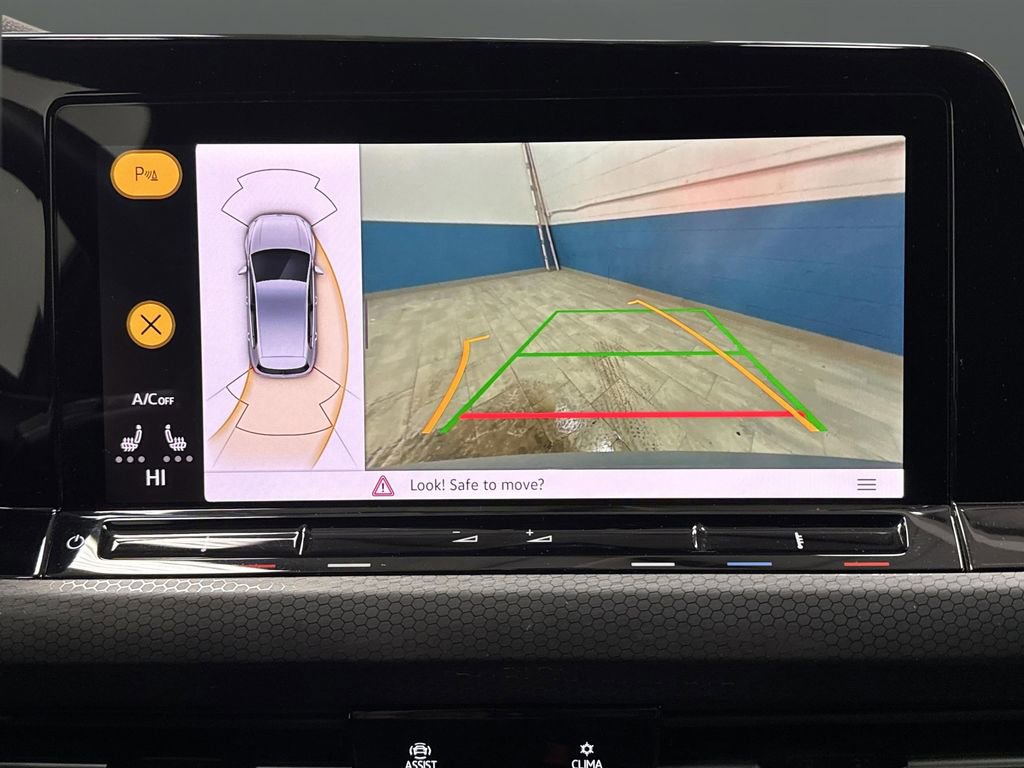 Used 2022 Volkswagen GTI SE image 11