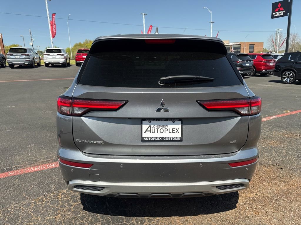 Used 2024 Mitsubishi Outlander SE FWD image 7