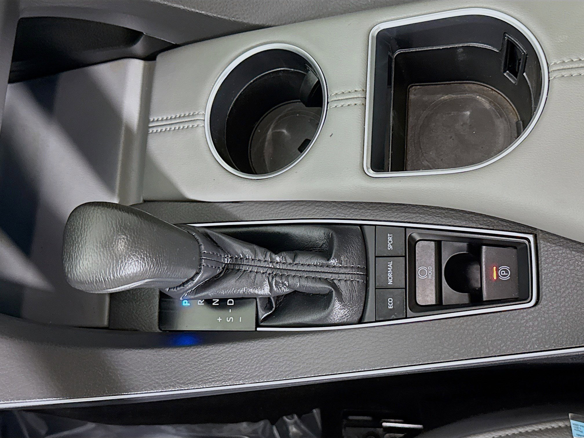 Used 2019 Toyota Avalon XLE w/ Moonroof Package image 20