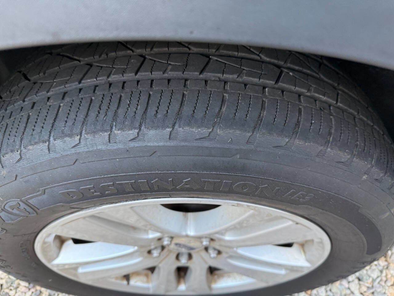 Used 2019 Ford Explorer XLT image 14