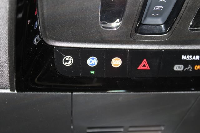 Certified 2024 Cadillac Lyriq Tech w/ Driver Assist Package AWD/4WD image 38