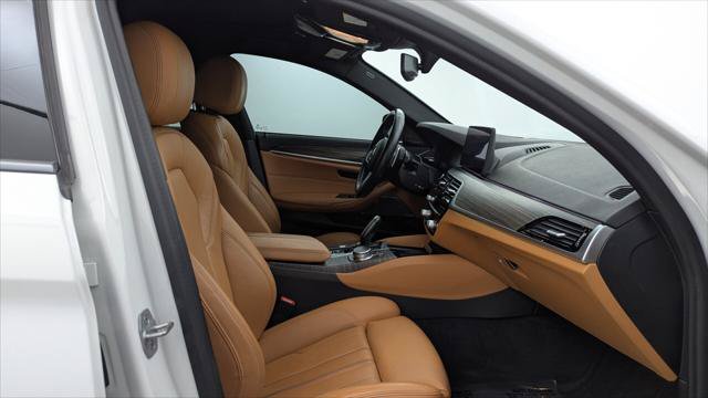 Used 2021 BMW 530i w/ M Sport Package RWD image 21