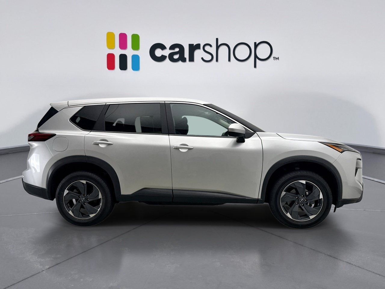 Used 2025 Nissan Rogue SV AWD/4WD image 6