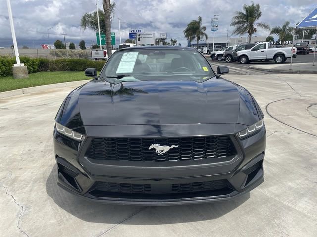 Used 2024 Ford Mustang Coupe RWD image 3