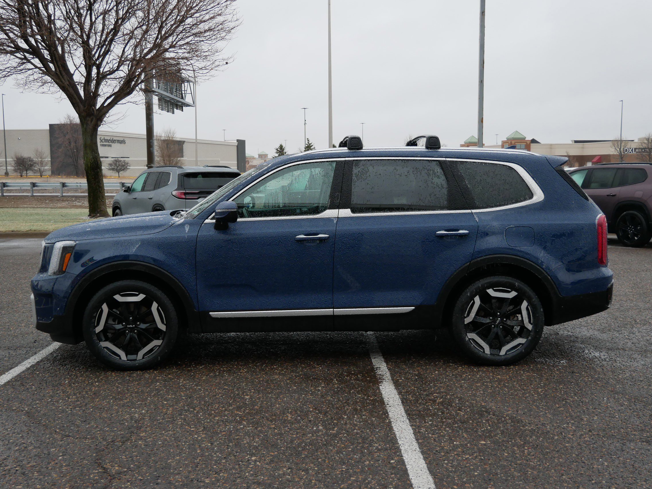 Used 2025 Kia Telluride S image 6