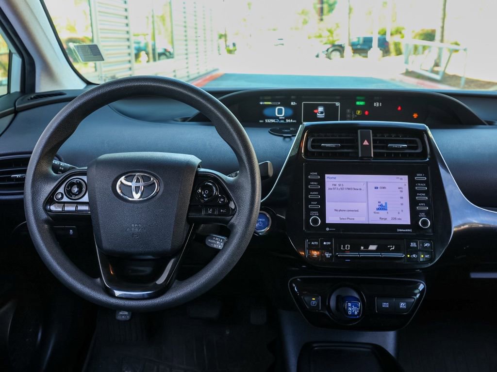 Used 2021 Toyota Prius L Eco image 22