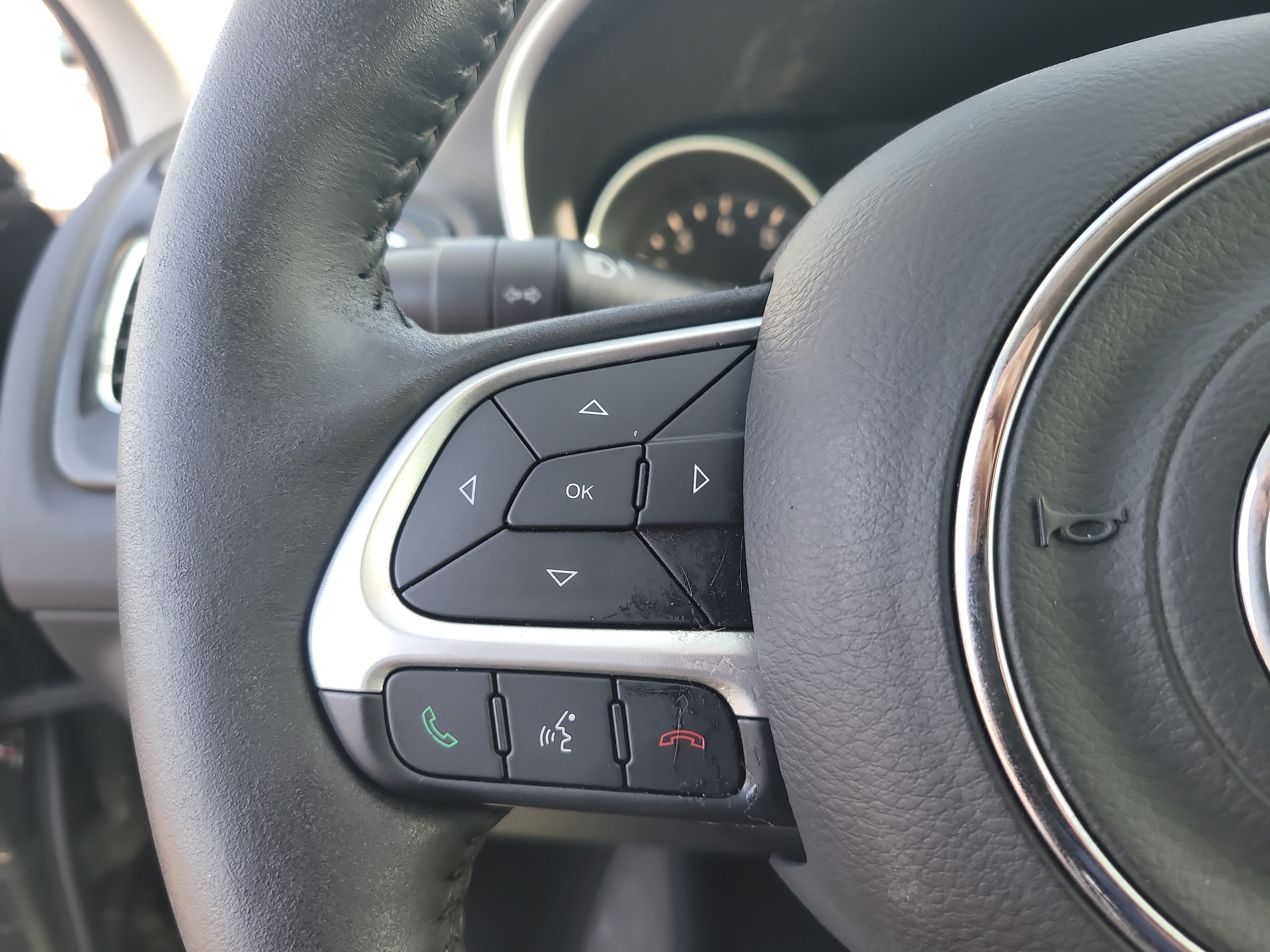 Used 2018 Jeep Compass Limited w/ Navigation Group AWD/4WD image 26