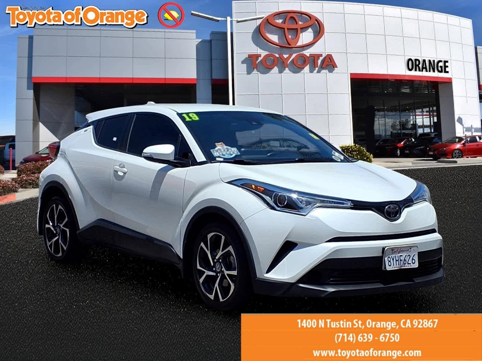 Used 2019 Toyota C-HR XLE FWD image 1