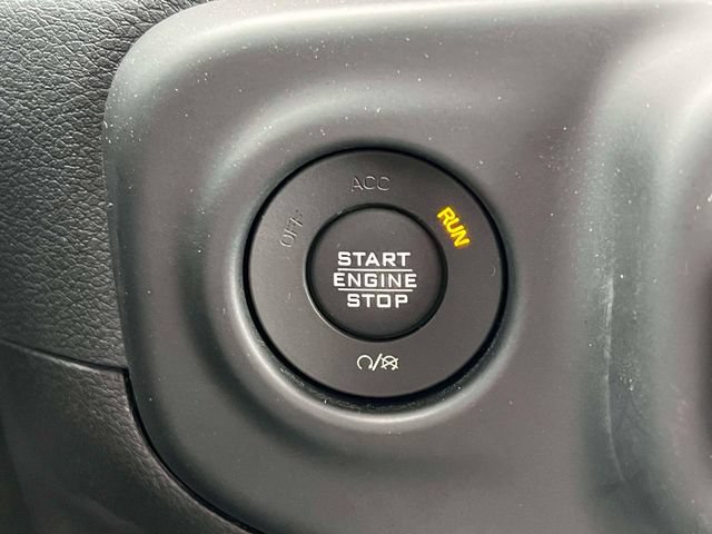 Used 2018 Jeep Wrangler Unlimited Rubicon AWD/4WD image 15