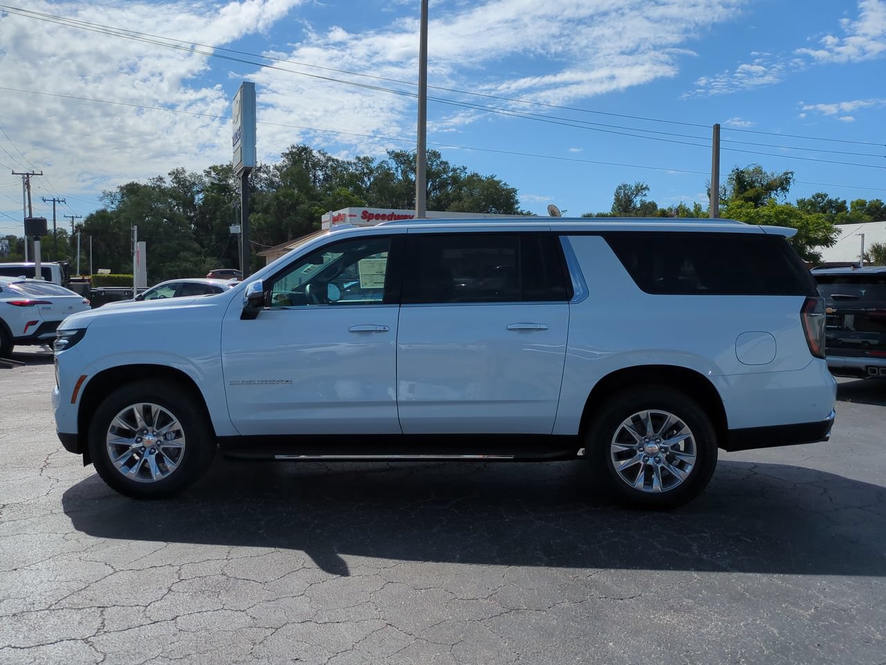New 2026 Chevrolet Suburban Premier RWD image 7