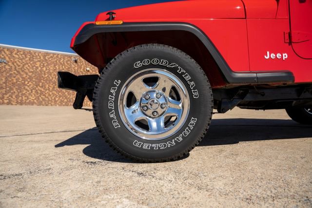 Used 1993 Jeep Wrangler S image 9