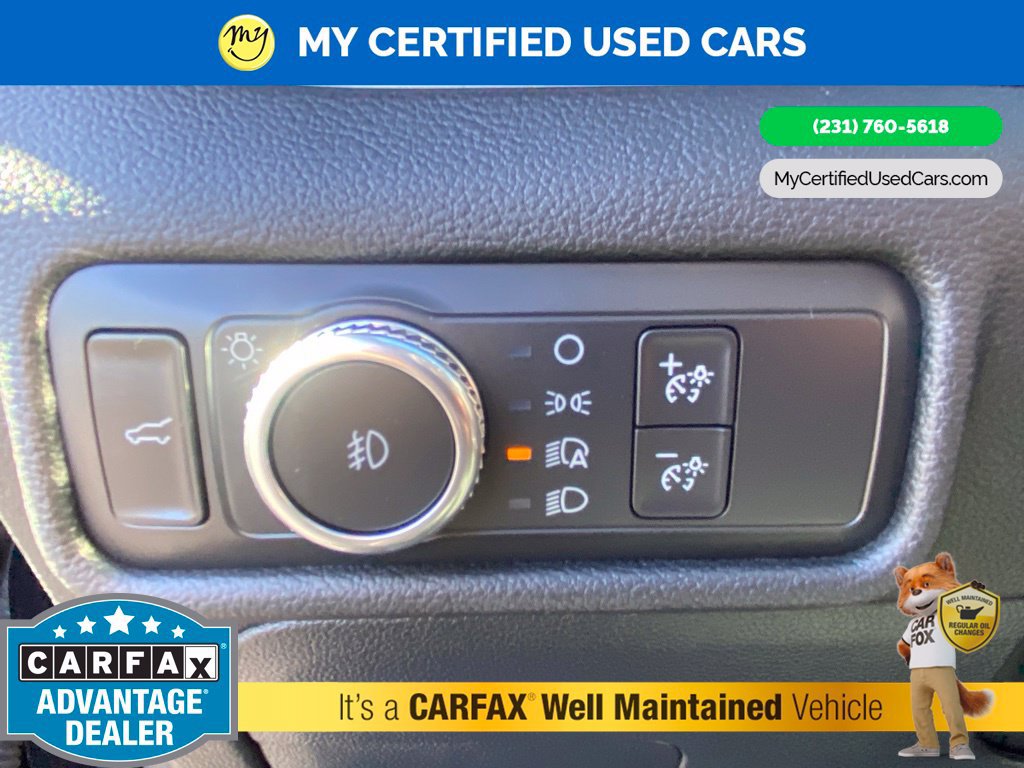 Used 2020 Ford Explorer XLT w/ Equipment Group 202A AWD/4WD image 28