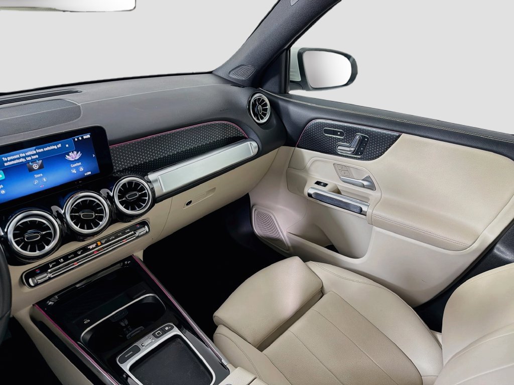 Used 2025 Mercedes-Benz GLB 250 image 22