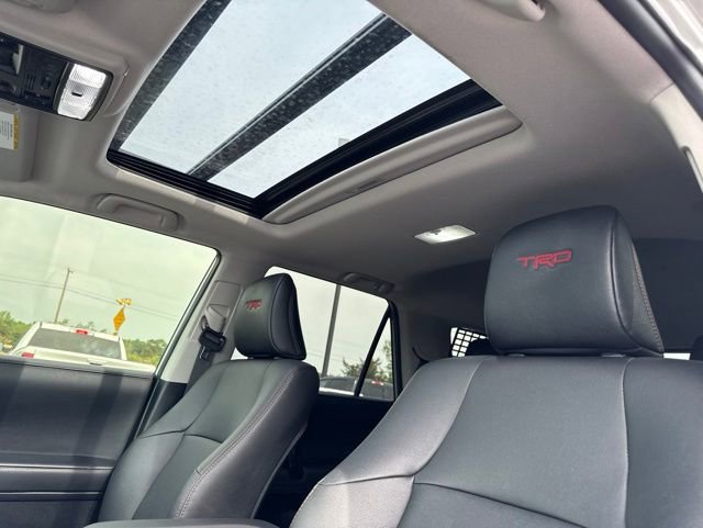 Used 2021 Toyota 4Runner TRD Off-Road Premium w/ Moonroof Package AWD/4WD image 35