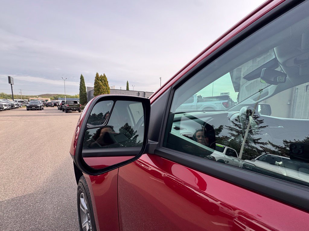 Used 2018 Chevrolet Colorado Z71 AWD/4WD image 18