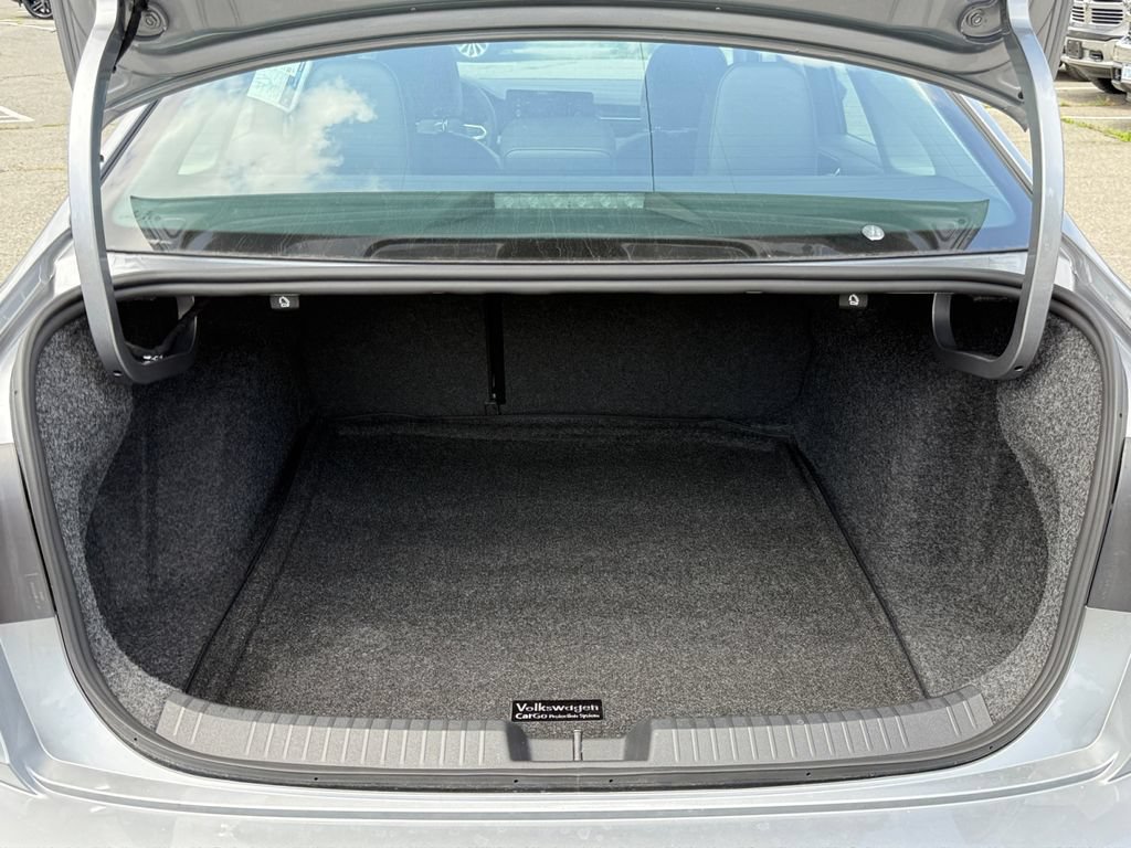 New 2026 Volkswagen Jetta SEL FWD image 23
