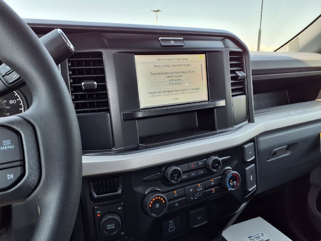 New 2026 Ford F350 XL AWD/4WD image 4